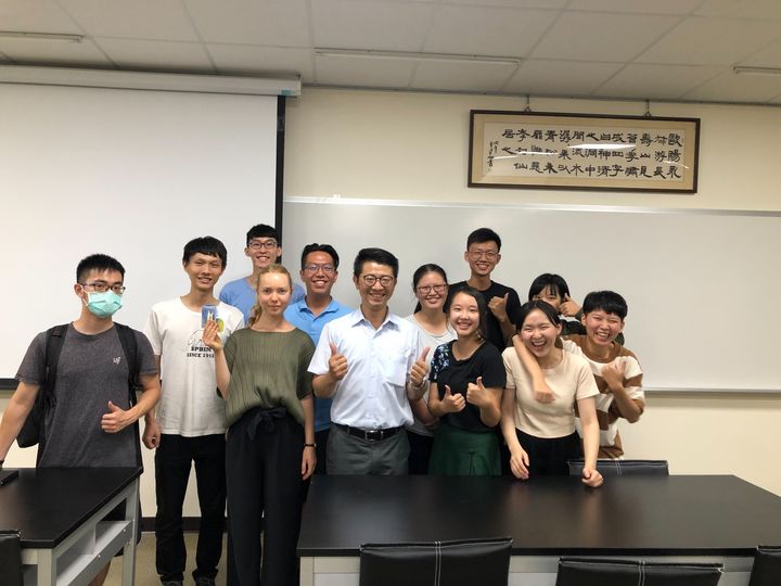 品茶趣/承襲泉芳茶莊百年韻味 新創思維華剛茶業打響品牌、邁向國際