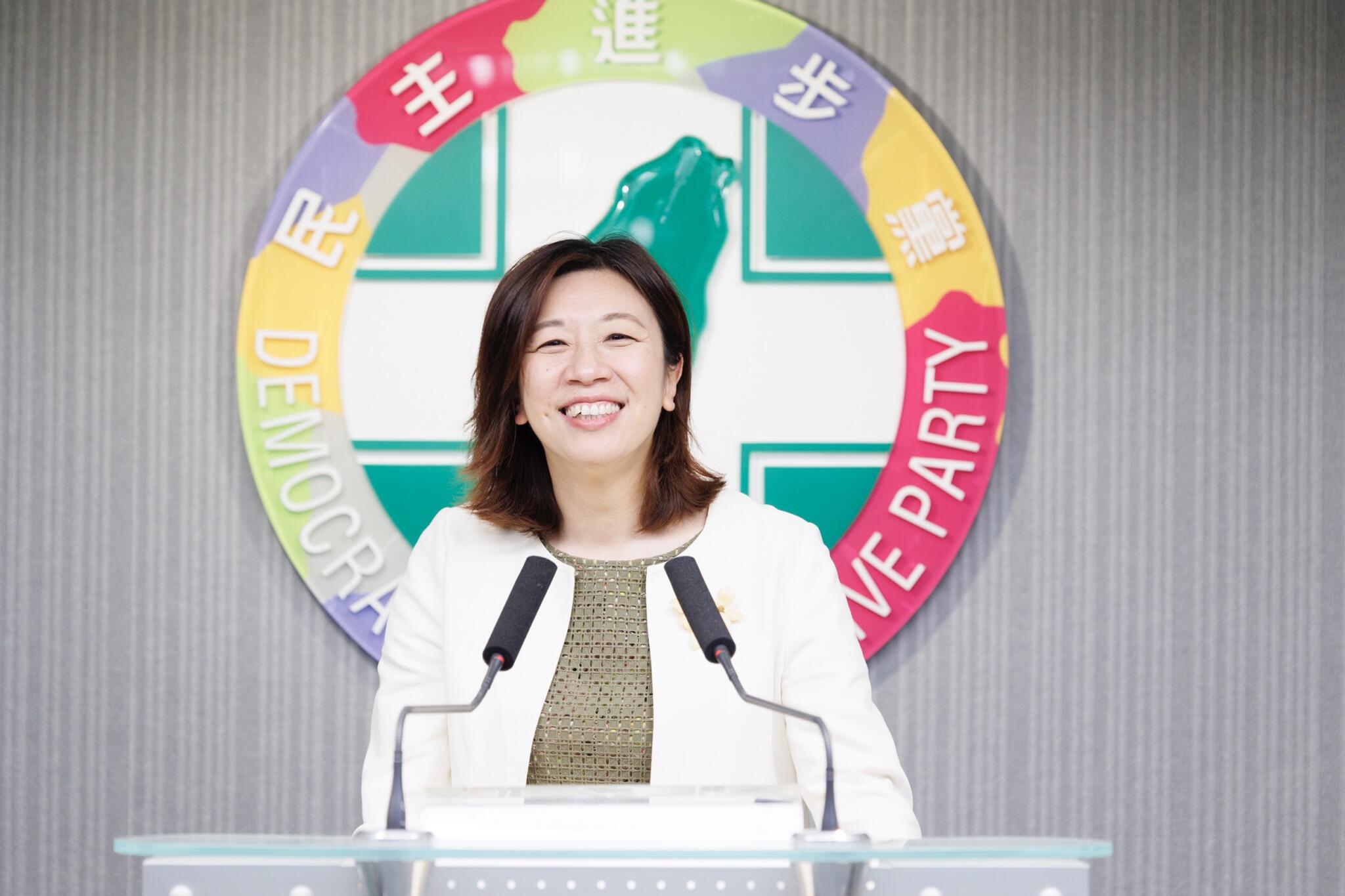 國民黨作秀到柬埔寨救人 民進黨:讓受害者陷入威脅、妨礙警方調查 38 民進黨發言人林靜儀