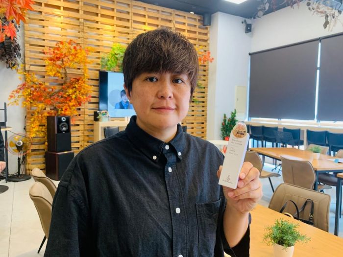 用微笑的香味留住你的記憶 天才氣味師把防疫酒精變“香水”