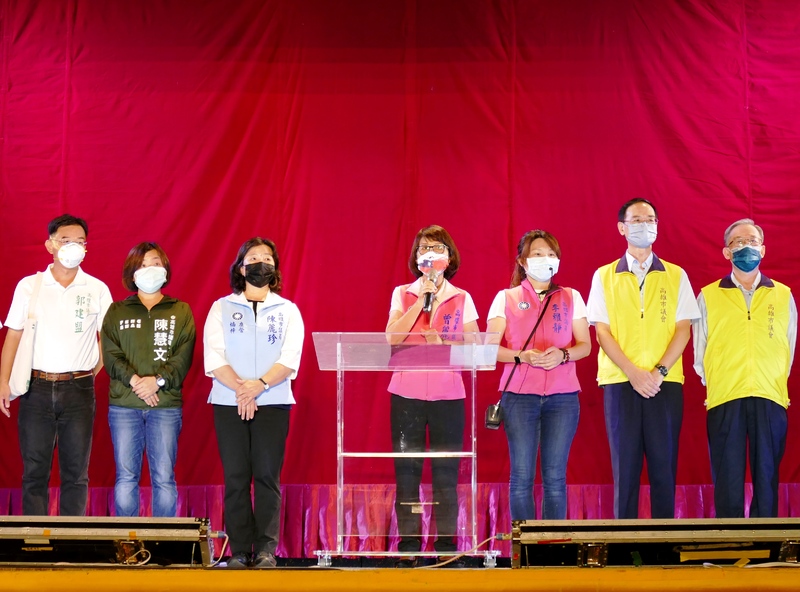 漾新聞|高雄市議會攜手玉皇宮提前迎中秋 邀明華園戲劇總團文化中心演出