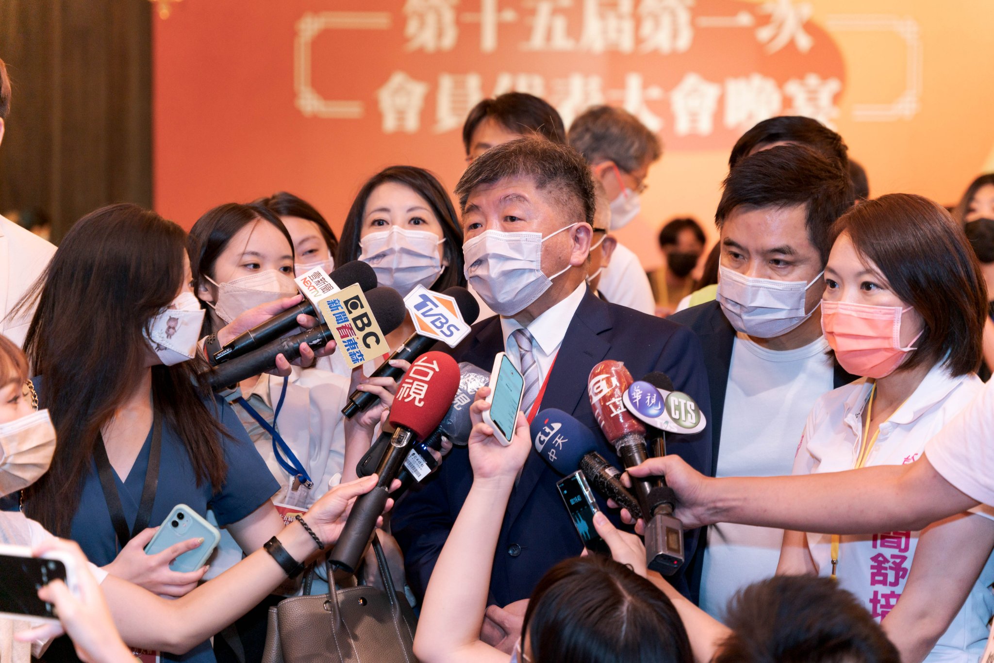 蔣萬安批數位中介法無視言論自由 陳時中:NCC會提出好版本 50 民進黨台北市長參選人陳時中 2