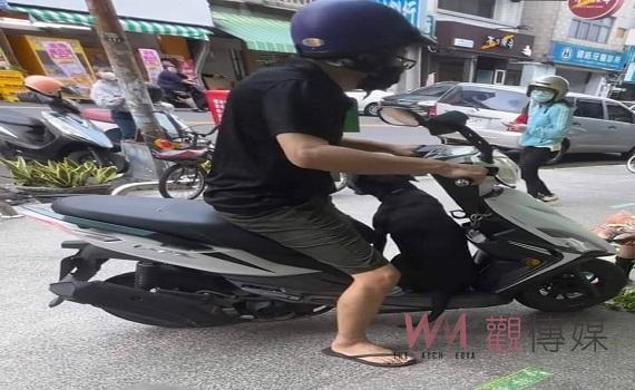 賣菜阿婆揮舞驅趕黑狗嗅聞 遭惡狗主人辱罵引公忿肉搜