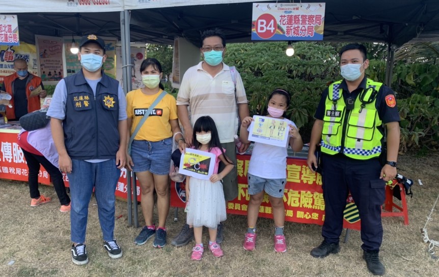 ▲新城警卯盡全力宣導「出境柬埔寨人口反詐騙」 (圖/花蓮縣警察局 提供)