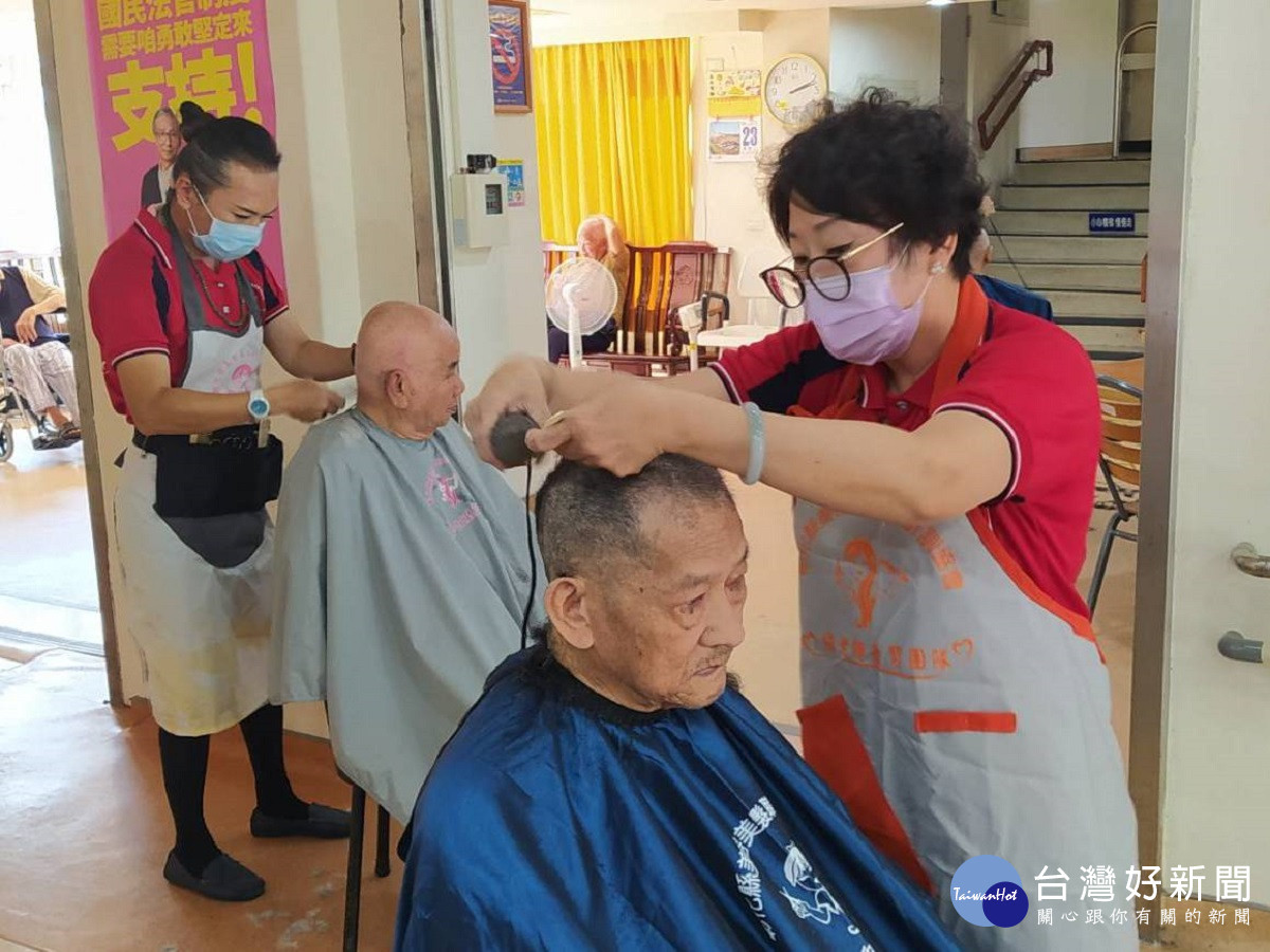 緬懷八二三炮戰英烈 彰榮舉辦愛心義剪遞溫情