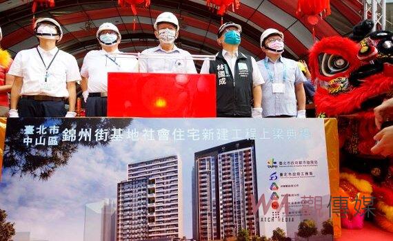 疫苗採購合約封存30年 柯文哲:郭台銘公開透明為何衛福部不行?