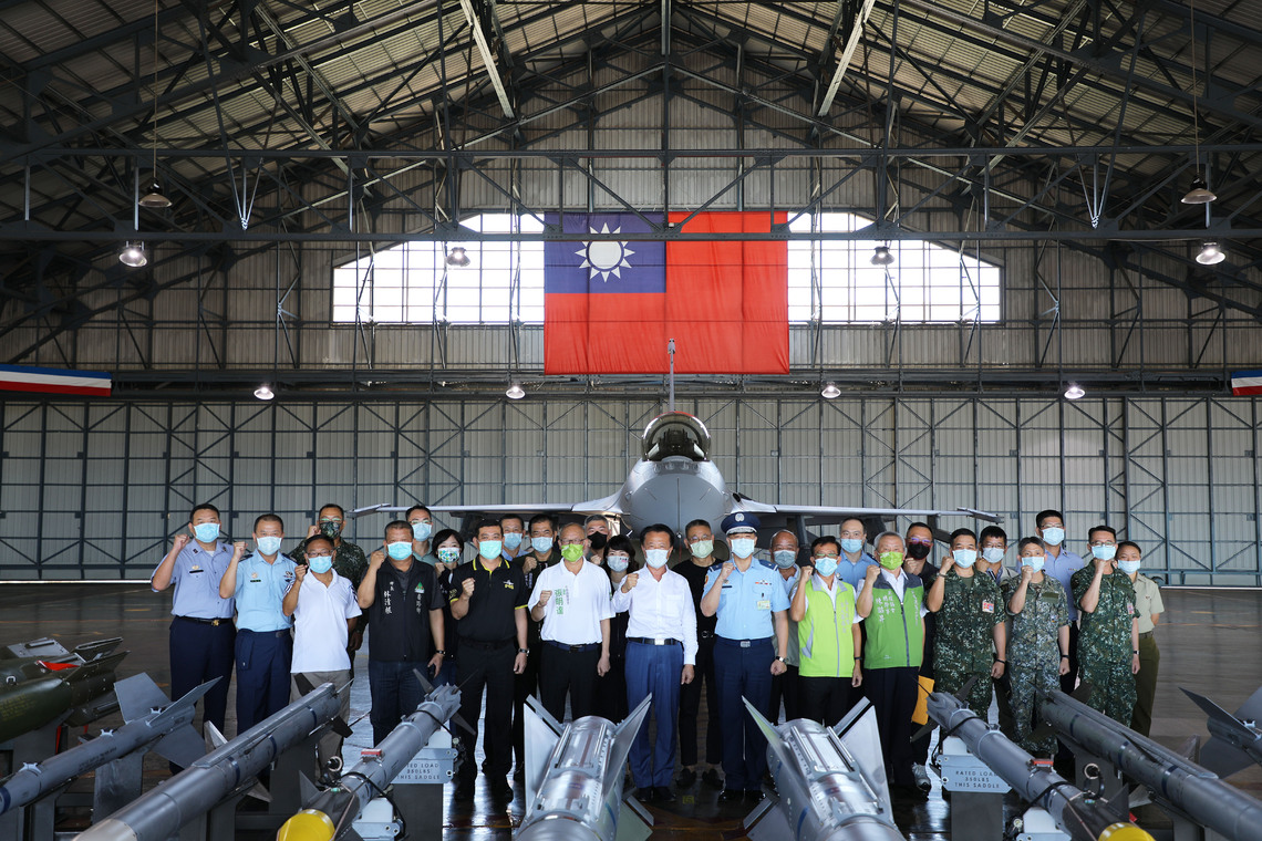 國軍有你們我們才能安心生活 有你們真好！嘉義縣慰問空軍第四聯隊等部隊