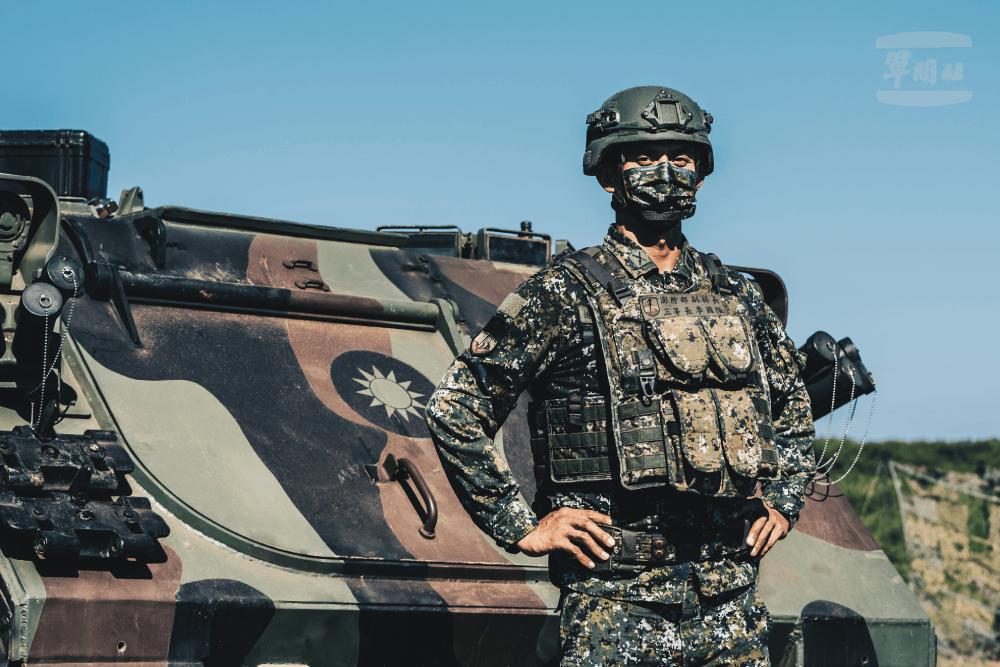 沒完沒了?福建附近海域26、27日共軍實彈射擊訓練 30 國軍英姿