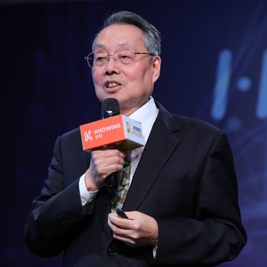 宏碁集團創辦人暨智榮基金會董事長施振榮:軟硬體實力加上東方矽文明特色內容,台灣有望在元宇宙創造出更高價值