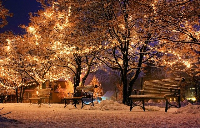 christmas-g0faf0ee32_640.jpg
