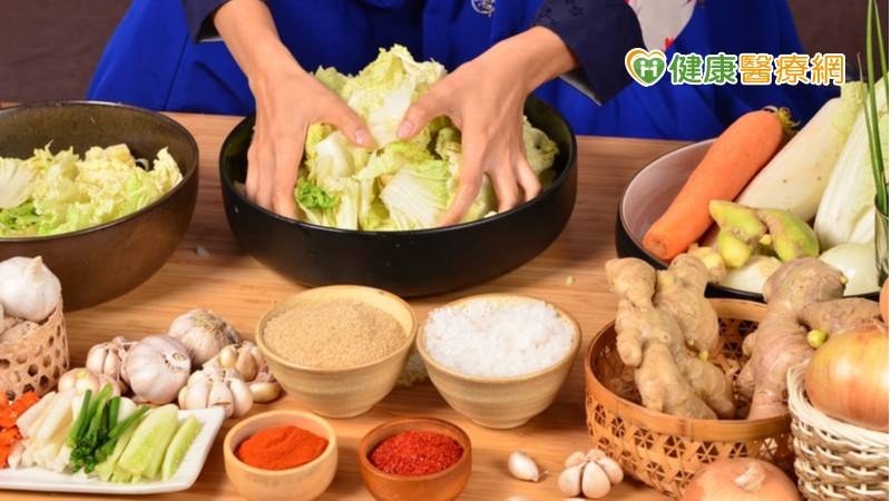 入秋「白菜豆包捲」上桌 提高免疫力、防慢性病