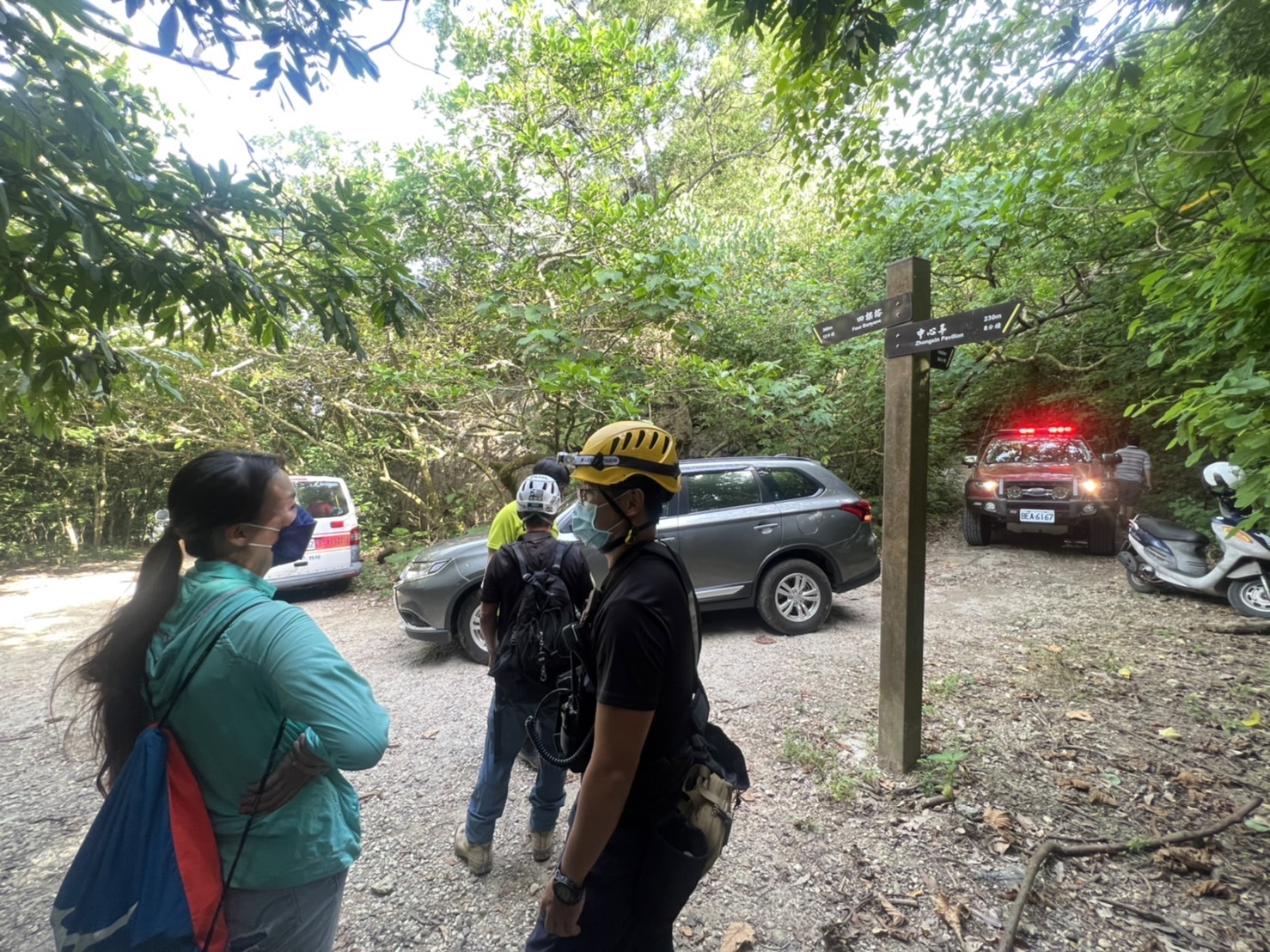 又傳意外！高雄柴壽山雨後路滑山友摔傷  警消、民搜隊前往救援