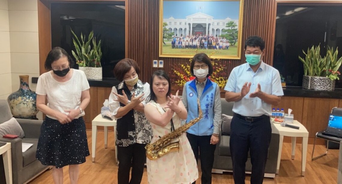 高市議會不分黨派共同舉辦慈善演唱會
