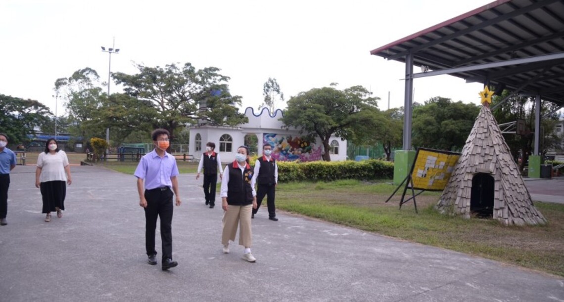 徐榛蔚開學日視察校園    積極打造安全舒適的學習環境
