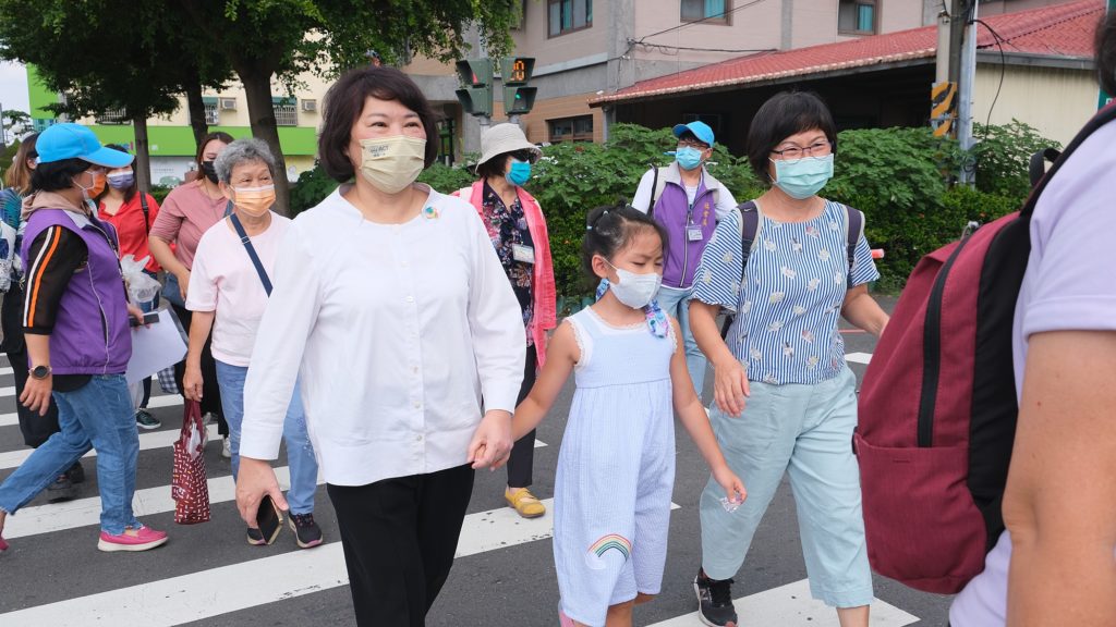 市長與大家一起出遊