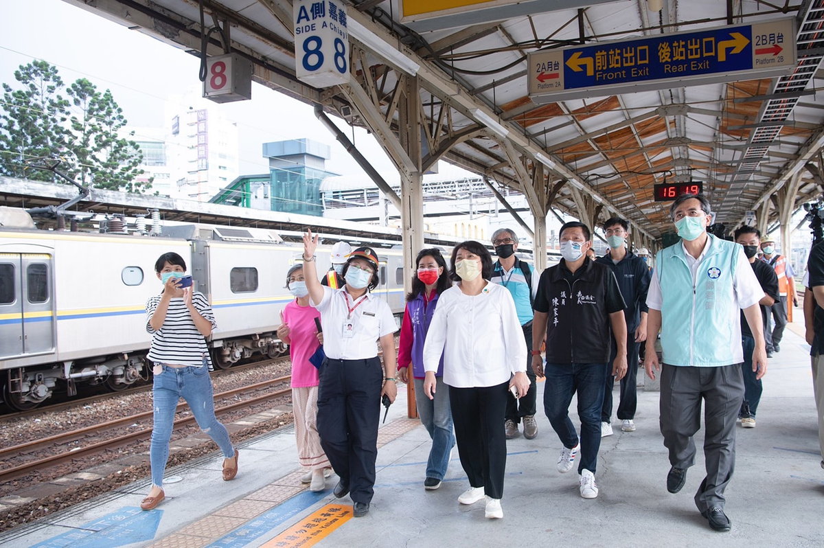 黃敏惠市長視察旅客改道動線
