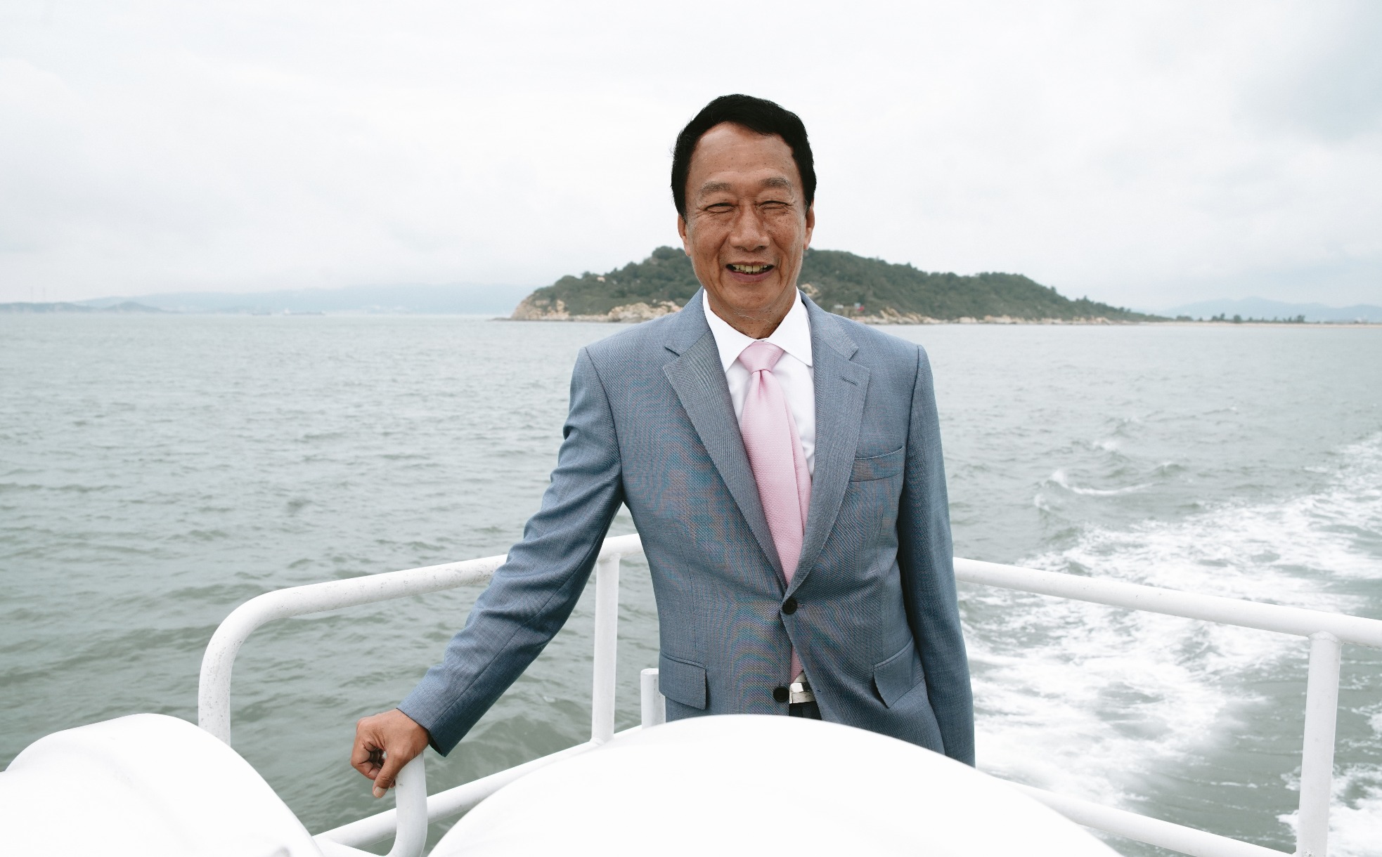 圖片說明:郭台銘以「尸位素餐」指控法務部長蔡清祥及內政部長徐國勇應下台負責。(圖/翻攝自郭台銘臉書)