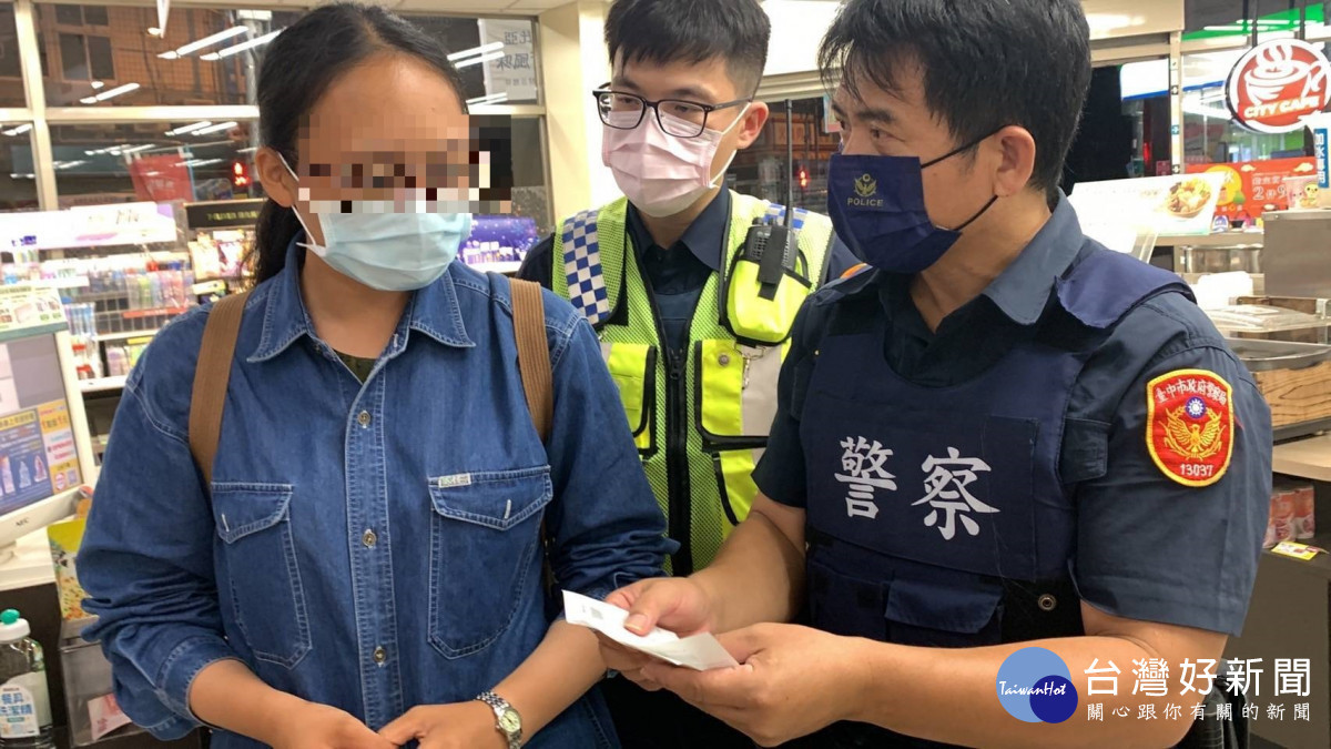 員警向揭露詐騙集團利用人性弱點,使被害人心生畏懼而上當。