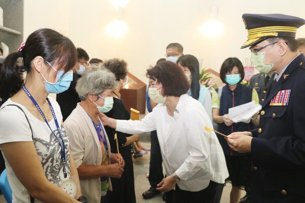 市長慰問家屬