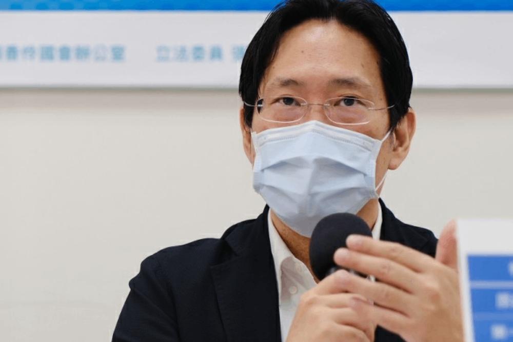 勞動部將調高基本工資 張其祿籲注意連動物價上漲對低薪者衝擊 44 2021 08 10 紓困?振興?儘速釐清 黨團記者會 210810 4