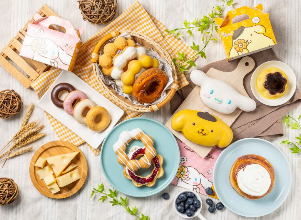 Mister Donut x三麗鷗大明星「大耳狗」&「布丁狗」夢幻聯動Q萌變身甜甜圈拉,「多漾起司季」也同樣熱情開跑!