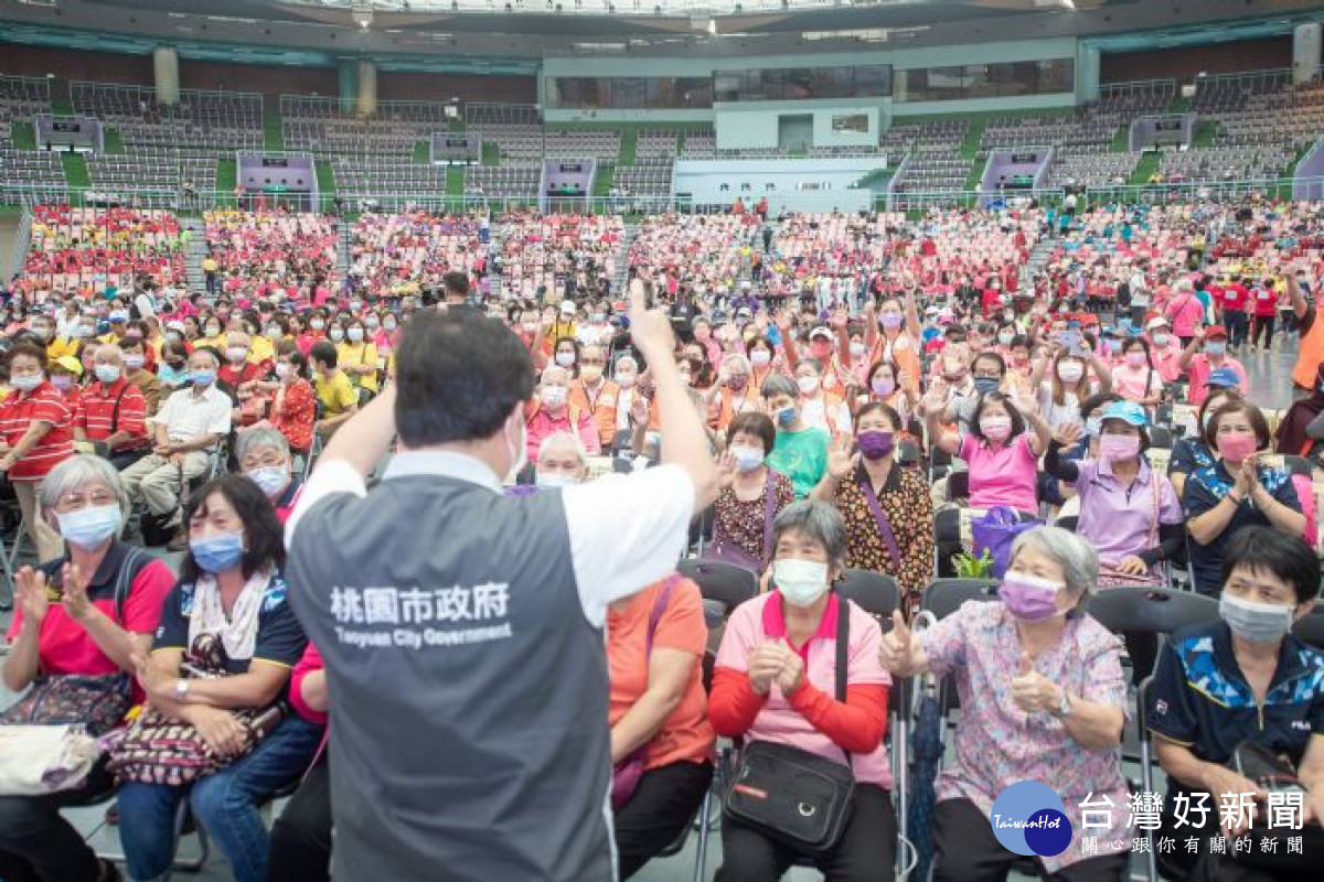 至今年7月底,桃園社區照顧據點暨巷弄長照站已達370處。