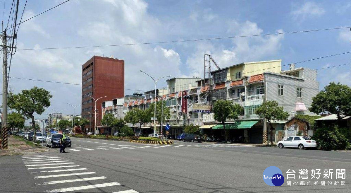 嘉義縣民雄警分局為維護民眾安全,針對轄內各觀光景點周邊路段加強交通作為/李光揚翻攝