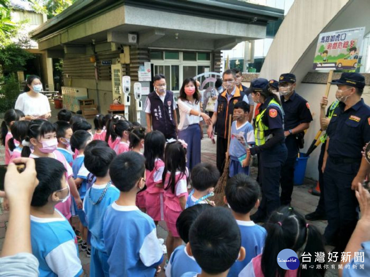 桃園市政府警察局辦理「路口安全-中秋團圓」交通安全宣導活動。<br /><br /> <br /><br /> 