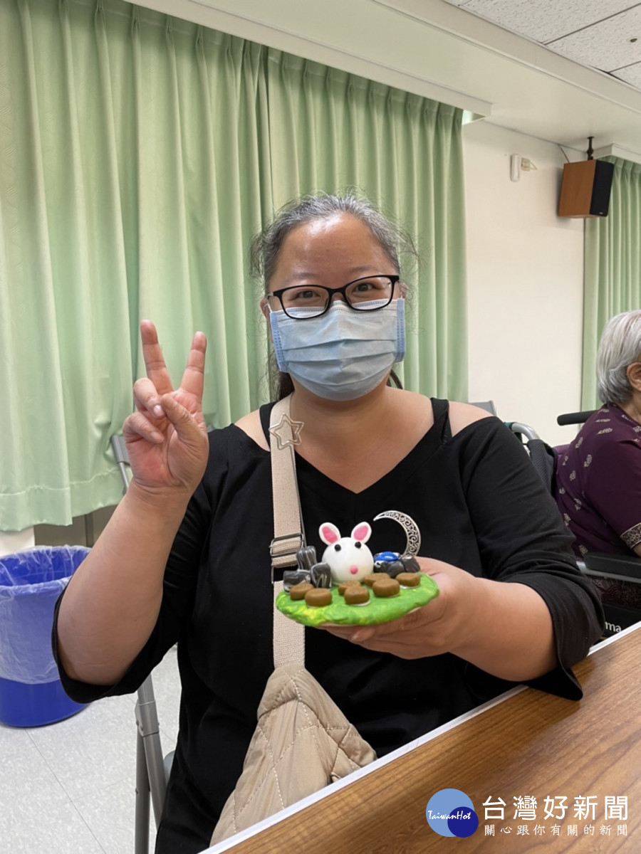 新屋分院復健者聯盟病友會 中秋黏土DIY