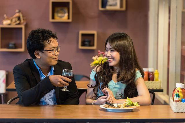 couple-g99a255d99_640.jpg