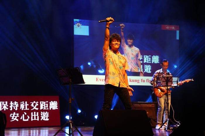 感謝志工 讓奉獻成為一種榮耀公益演唱會員林熱鬧開唱