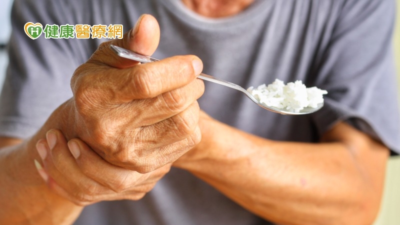 當復健科醫師遇上費登奎斯(下):你的症狀是來自巴金森氏症?還是對病症的恐懼與焦慮?