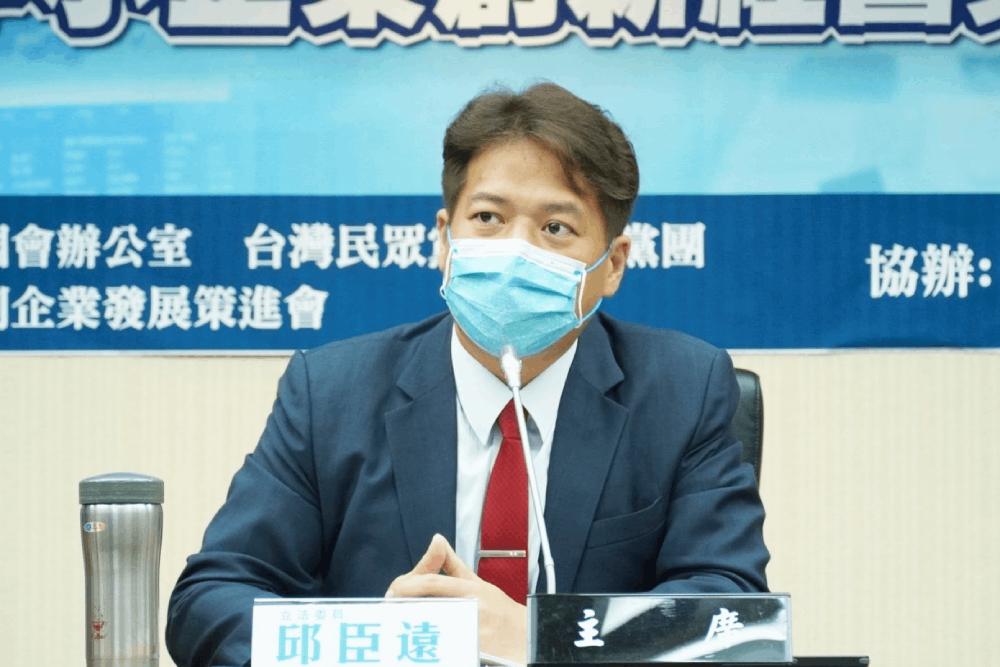 明年底開工?邱臣遠斥基隆捷運是騙局 像壞男人只給承諾不負責 61 邱臣遠談基隆捷運問題