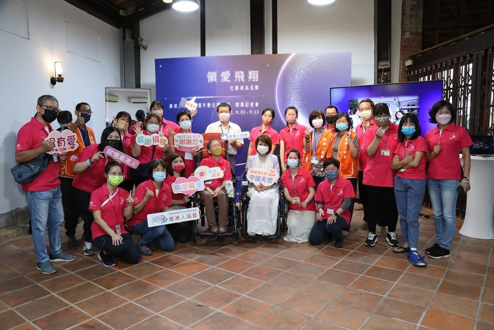 漸凍人協會25週年數位藝術展 蔣萬安獻聲朗誦