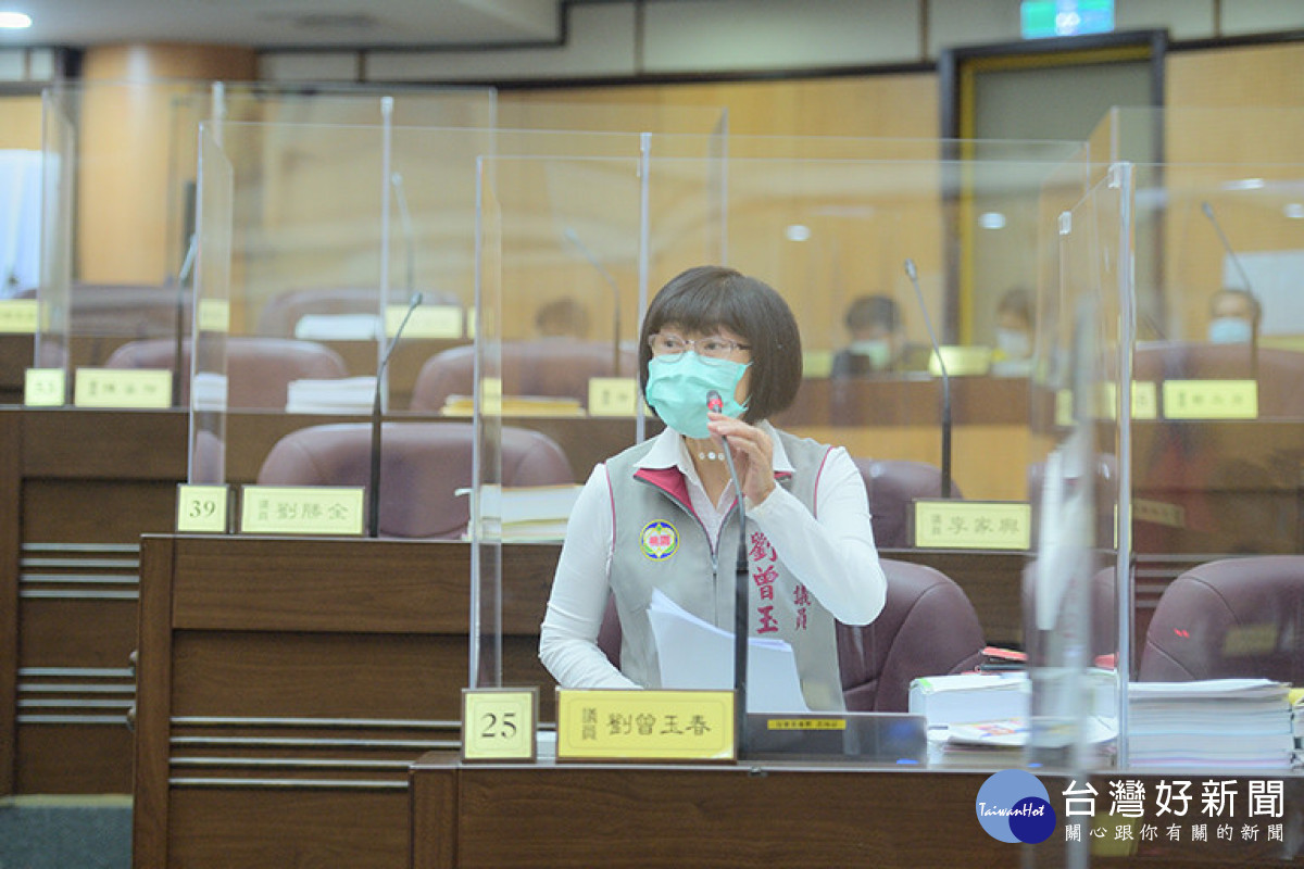 ▲科技執法取締件數提升384％，市議員劉曾玉春：執法過當民怨不少。(市議會提供)