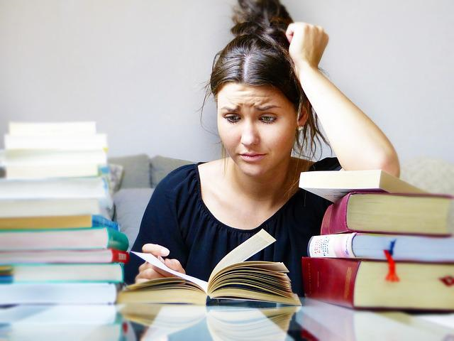 woman-gaf32f4f5f_640.jpg