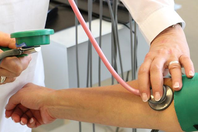 doctor-g775418e9a_640.jpg