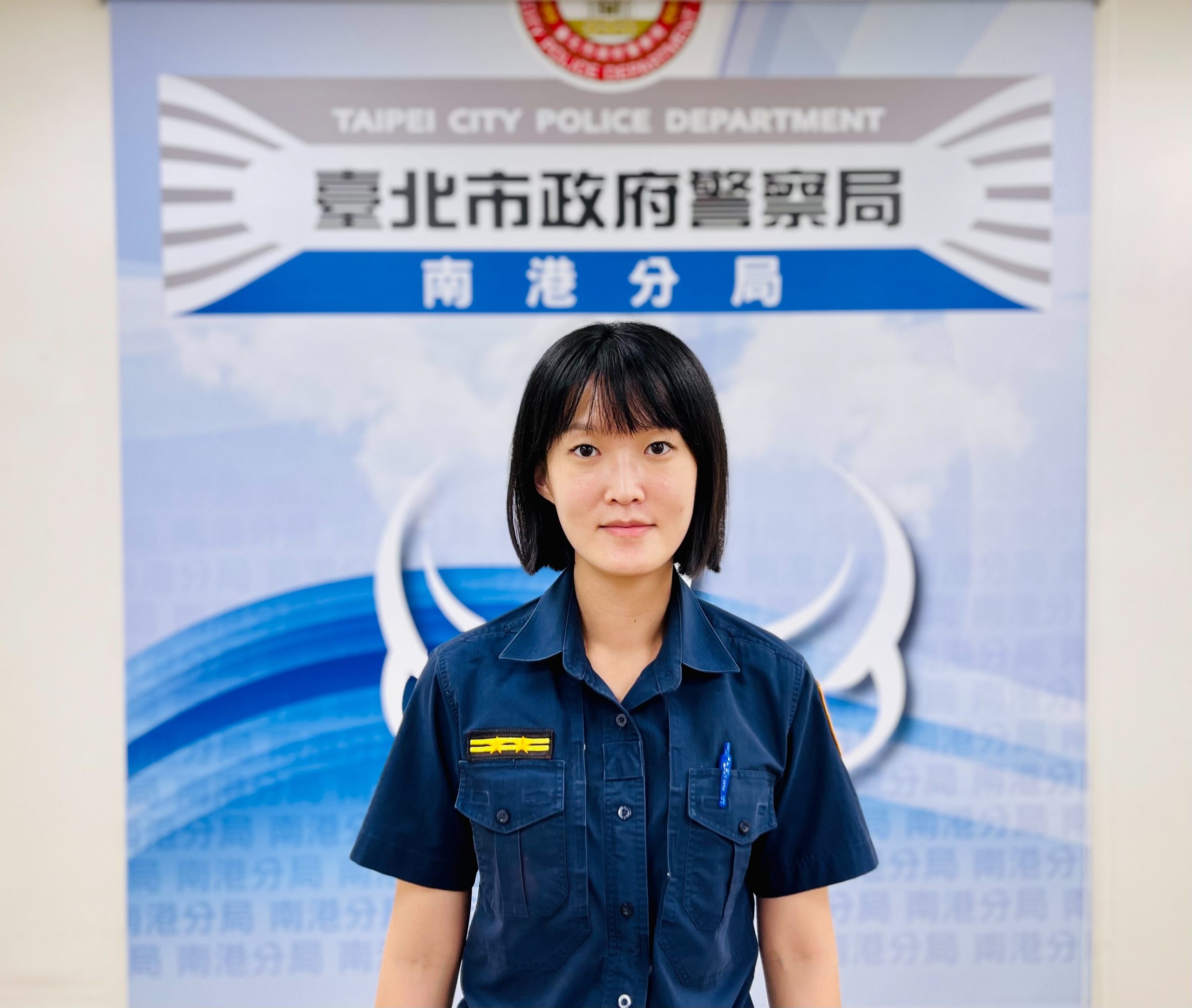圖:舊莊派出所所長陳怡婷說明。