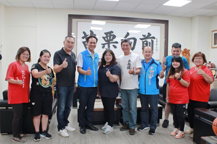 關懷社福從我做起 大魔重機車隊情義相挺
