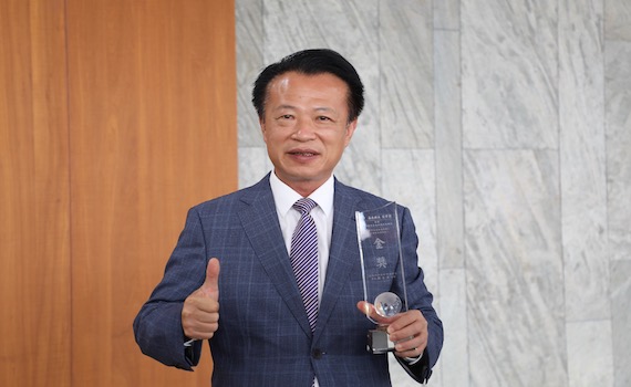 翁章梁榮獲施政滿意度全台第一與交通狀況雙項金獎殊榮