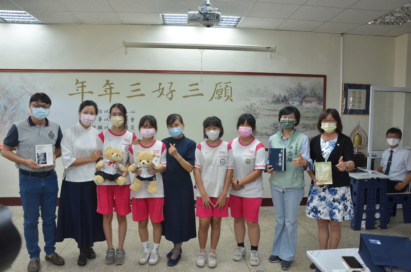 漾新聞|慈濟捐贈林園高中「靜思閱讀書軒」今啟用 期閱讀善化人心