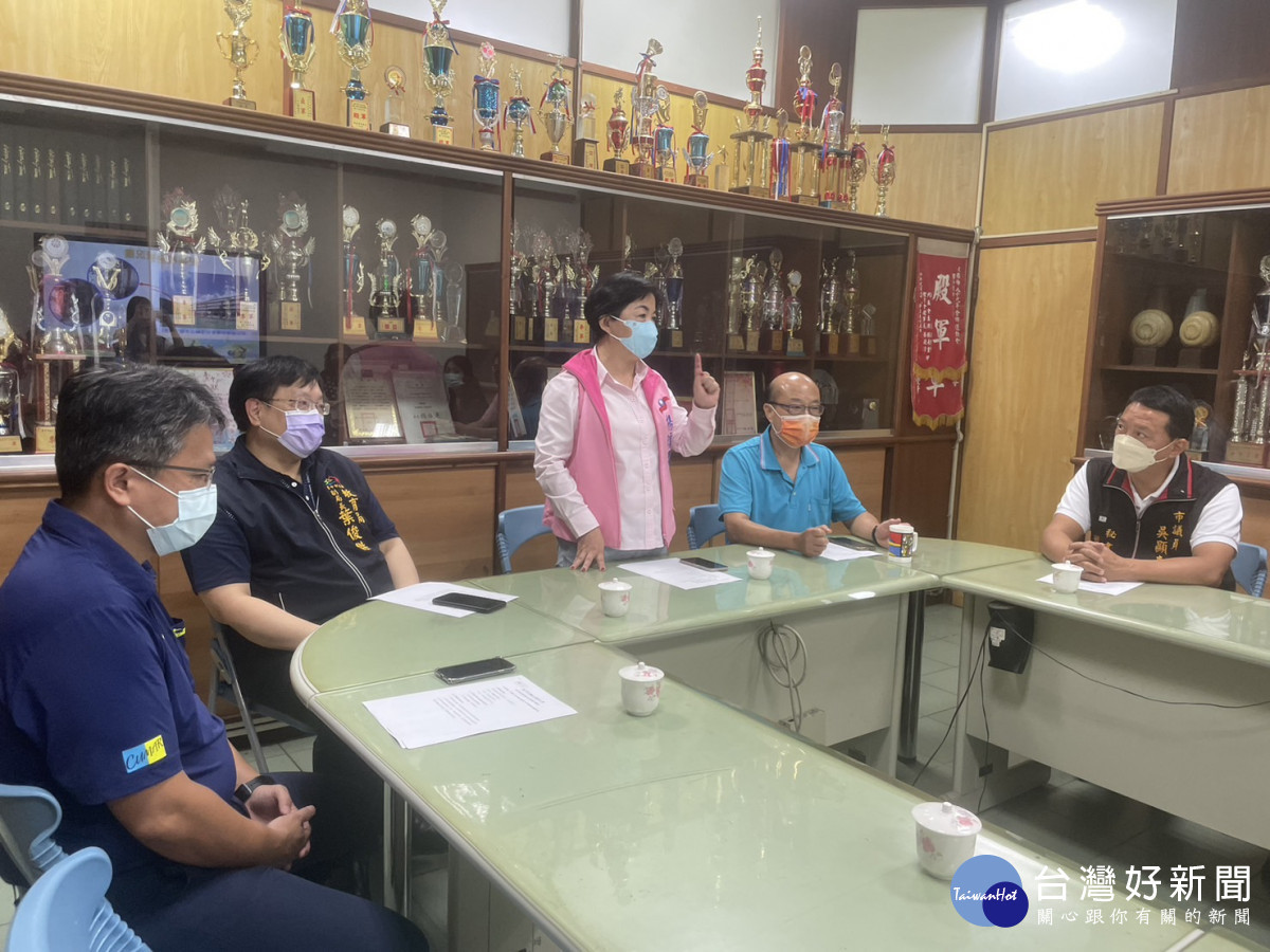 立委楊瓊瓔及台中市議員吳顯森爭取大明國小明仁樓A棟教室拆除重建經費，教育部與教育局核定8274萬元。