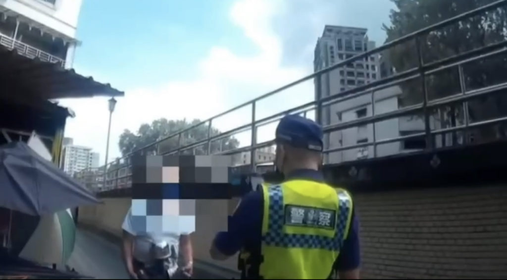 警方接獲報案後，立即確認嫌疑人特徵及所使用交通工具，迅速掌握竊嫌身分