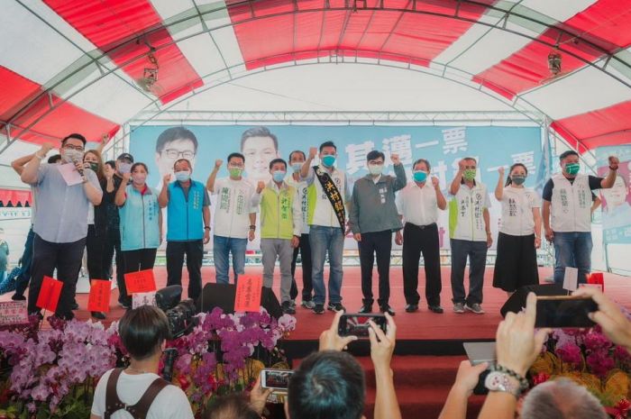 高雄市議員候選人洪村銘和陳其邁聯合競選總部成立大會