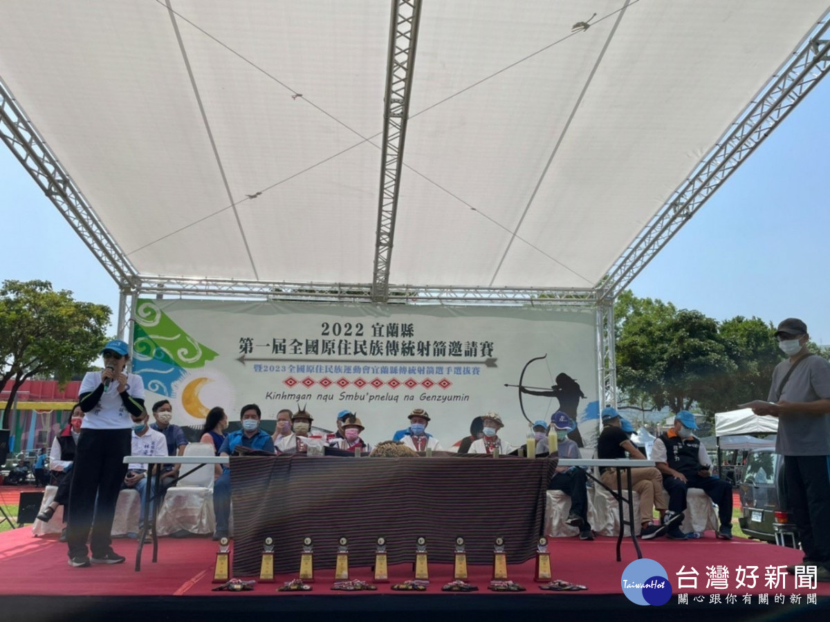 縣議員松王淑珍勉勵選手爭取佳績外，更要喚起大家對原住民傳統射箭的重視。
