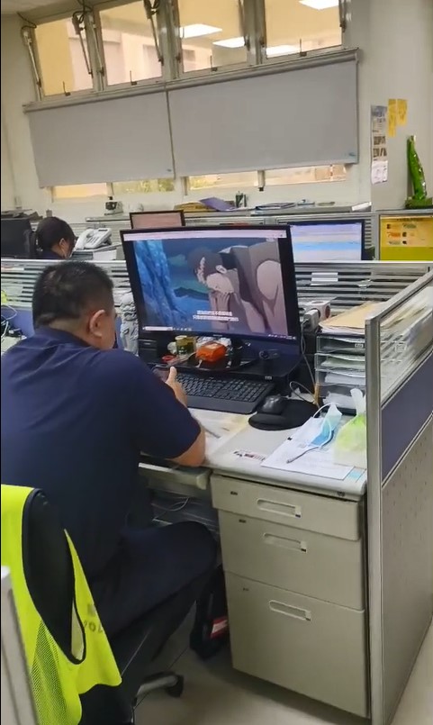 上班不看公文看「火影」 台南波麗士被踢爆「日子過太爽」