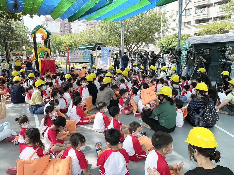 漾新聞|921國家防災日 高雄市裕誠幼兒園學童地震避難疏散演練超逼真