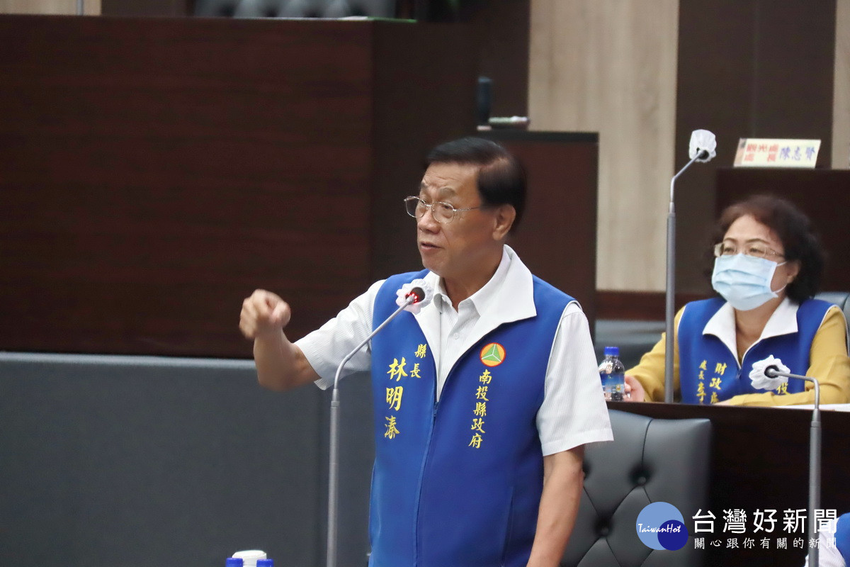 林明溱請議員勿亂指控。(記者扶小萍攝)