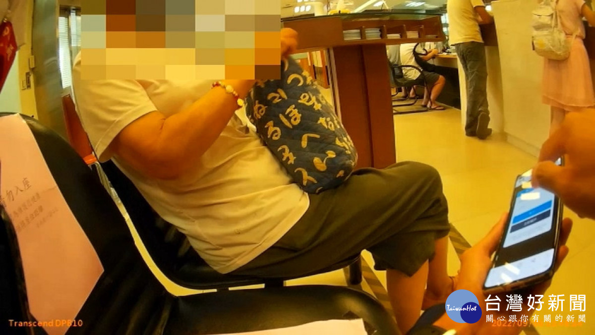 66歲婦人透過網路結識乾女兒,對方介紹投資股票120萬元,並保證獲利。