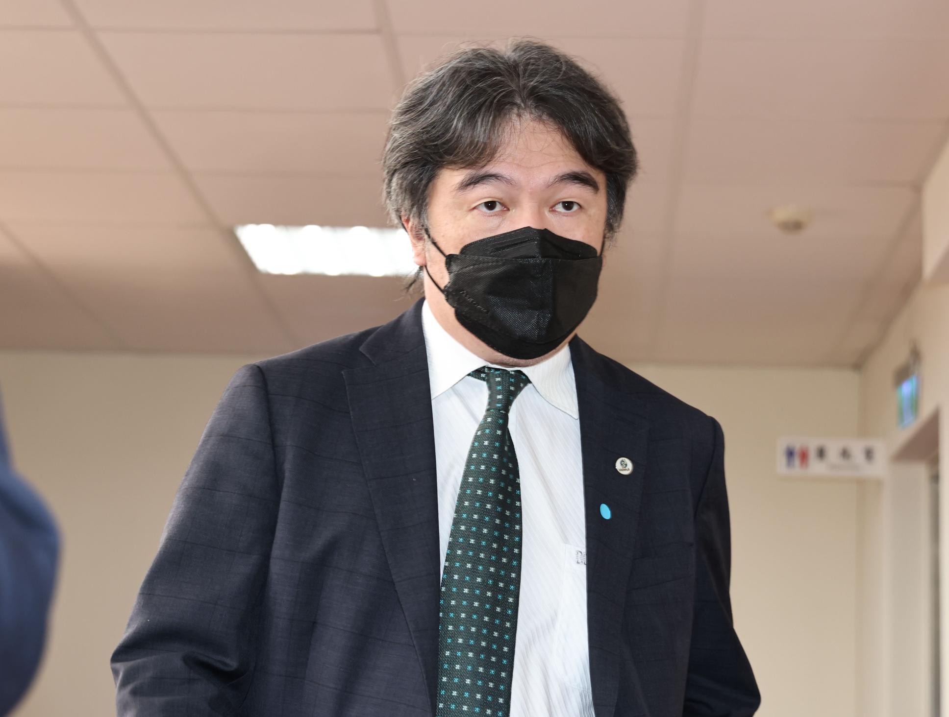 指揮中心指揮官王必勝表示,國門開放時間點極可能在下月15日前。資料照片/林啟弘攝
