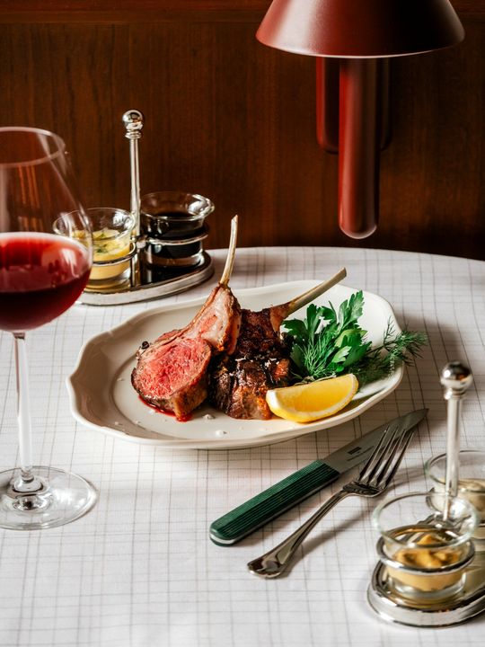 亞洲首家The Standard Grill餐廳來了 頑童Jaime Hayon與The Standard團隊操刀設計